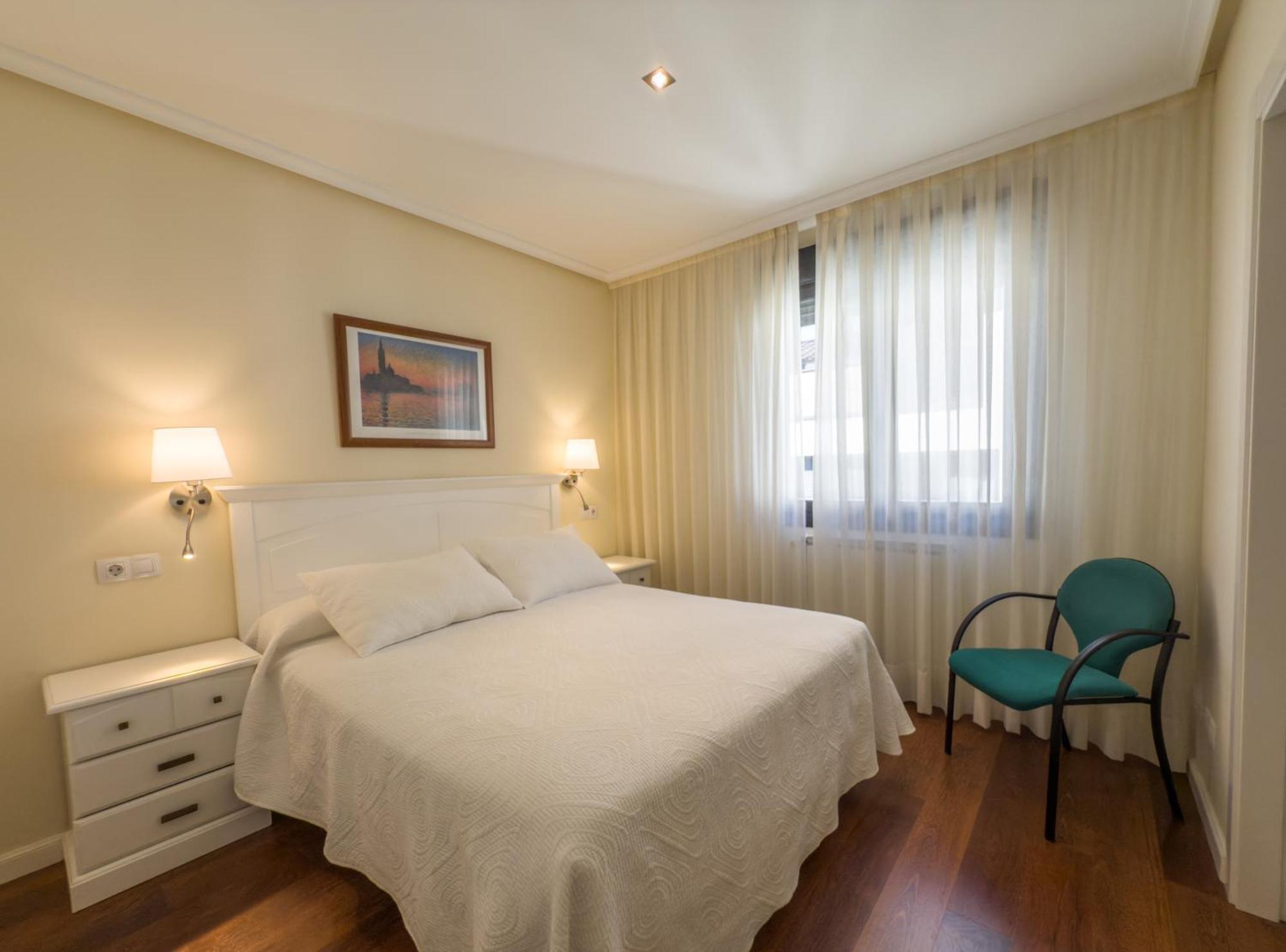 Apartamentos Verdemar Llanes Exterior photo